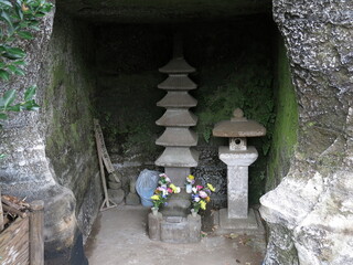鎌倉市の扇ガ谷にある阿仏尼の墓