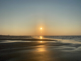 Naklejka premium sunset on the beach