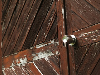 古い木製のドア