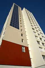 Fototapeta premium panneaux solaires, immeuble, quartier du centre ville, la Dalle, Choisy le Roi, région Ile de France, 94, Val de Marne, France