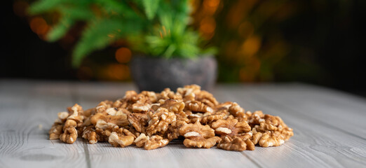 Banner type image of walnut kernels