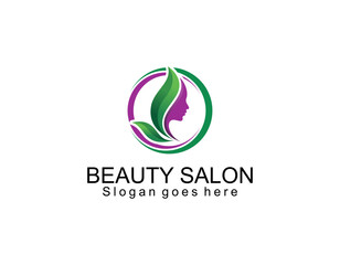 Obraz premium Beauty salon and spa vector logo. woman portrait with wavy hair.
