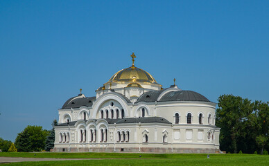 Fototapeta na wymiar St. Nicholas Cathedral