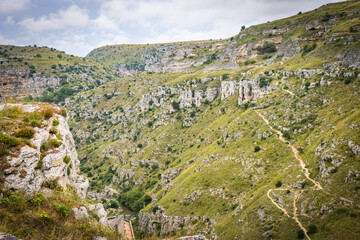 Fototapeta na wymiar caves near matera, canyon, basilicata, italy, world heritage