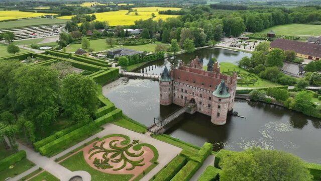Aerial view, Denmark, Region Syddanmark, Kv&aelig;rndrup, Egeskov Castle with park, Renaissance garden