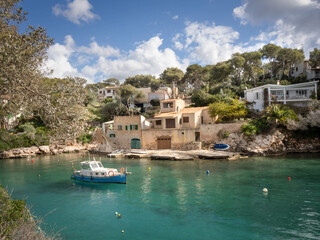 Puerto de Cala Figuera próximo al Parque Natural de Mondrago, en Mallorca, Islas Baleares España