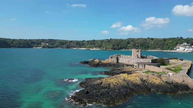 Panning shot St. Aubin's Fort, Jersey drone,aerial