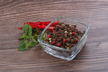 Red, black, yellow pepper mix