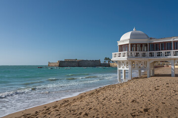 Fototapeta premium La Caleta Beach, Balneario de la Palma Building and Castle of Santa Catalina - Cadiz, Andalusia, Spain