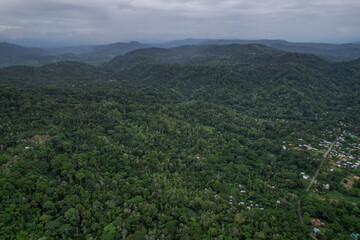 Naklejka premium Beautiful aerial view of the Costa Rica Rainforest in the Talamanca Region
