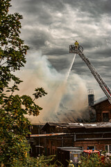 firefighter put out the fire