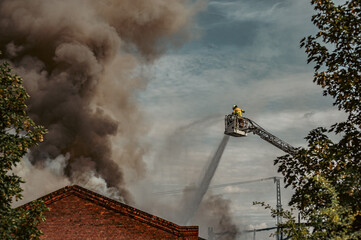 firefighter put out the fire