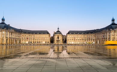  Place de la Bourse in Bordeaux , France - obrazy, fototapety, plakaty