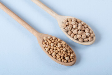 wooden spoon with chickpeas and soy