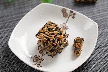 Healthy homemade oat granola bars