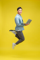 Young businessmanread on the notebook computer