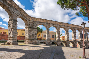 Fototapeta na wymiar Aqueduct of Segovia - Segovia, Spain