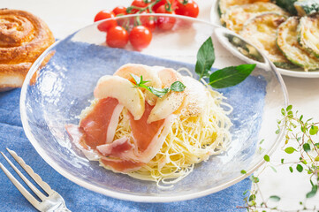 桃の冷製パスタ