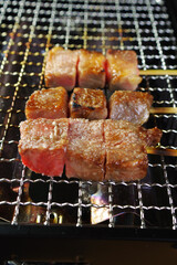 美味しく焼けた松阪肉の牛串