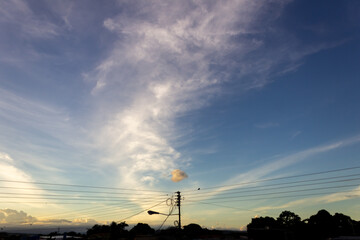 Obraz premium sunset over the city