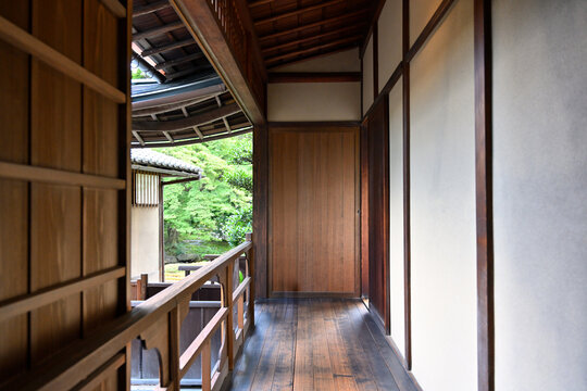 日本の古民家の廊下