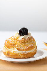 Choux pastry. Eclair. Italian pastry. 