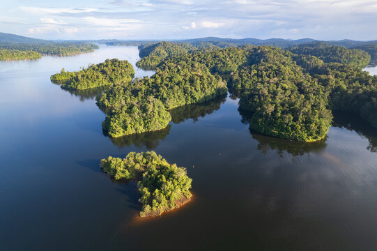 Guyane, le lac de Petit-Saut
