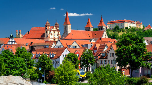 Stadtansicht von Ellwangen an der Jagst im Osten Baden-W&uuml;rttembergs, Deutschland