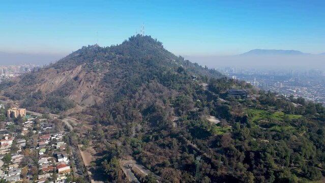 The best views over Santiago are from the peaks and viewpoints of the&nbsp;Parque Metropolitano, better known as Cerro San Crist&oacute;bal. 
