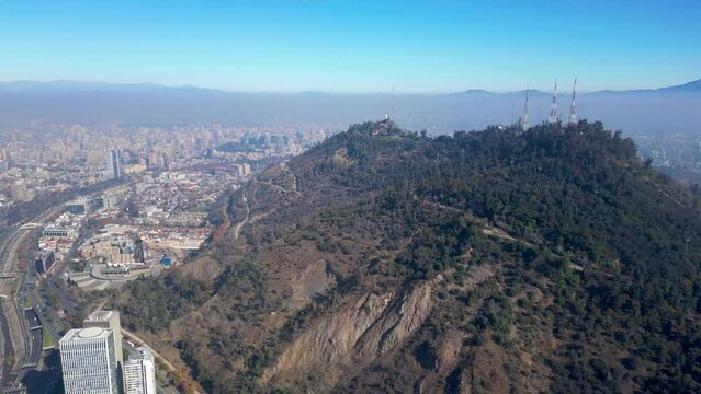 The best views over Santiago are from the peaks and viewpoints of the&nbsp;Parque Metropolitano, better known as Cerro San Crist&oacute;bal. 
