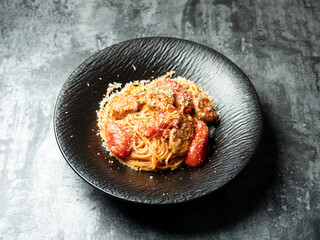 spaghetti with tomato sauce and meatballs