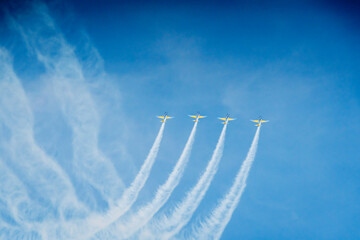 airplanes in the sky super tucano  esquadr&atilde;o de fuma&ccedil;a
