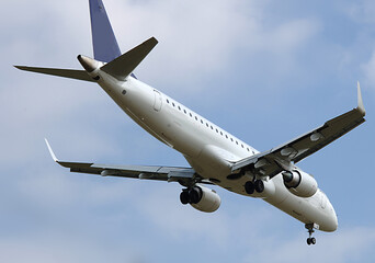 Passagierflugzeug, Jet vor der Landung