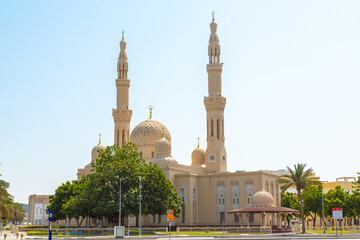 Fototapeta na wymiar Jumeirah Mosque in Dubai