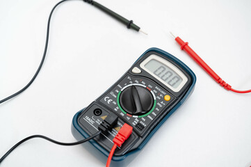 電流電圧の点検　テスター