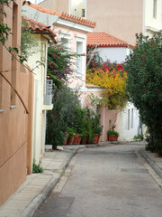 Fototapeta na wymiar Small street in Athens, Greece