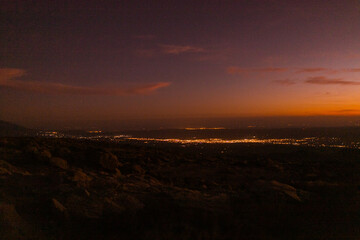 ciudad en las montañas