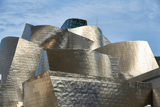 Guggenheim Museum, Bilbao, Biscay, Basque Country, Euskadi, Euskal Herria, Spain, Europe.