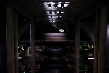 Metrostation dark 