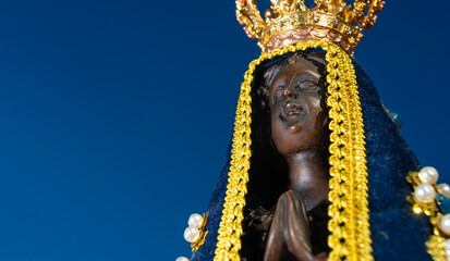 A santa imagem de Nossa Senhora Aparecida, a santa padroeira do Brasil - obrazy, fototapety, plakaty