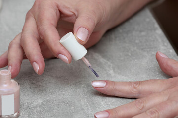 manicure and nail polish - 626996587