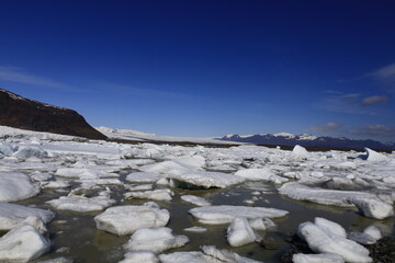 Fjallsárlón is a glacier lake located in the south of the Vatnajökull glacier between the Vatnajökull National Park and the town of Höfn , in the south of Iceland
