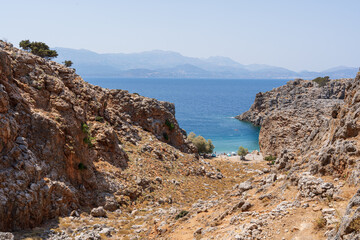 Fototapeta na wymiar Versteckter Strand und Bucht auf Kreta