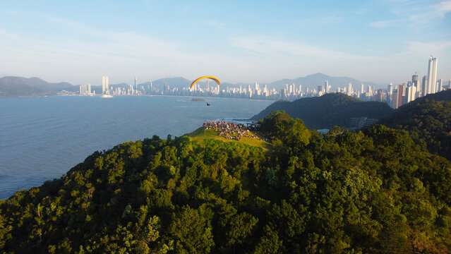 Morro do Careca, Praia Brava, Balne&aacute;rio Cambori&uacute;, Santa Catarina, Brasil