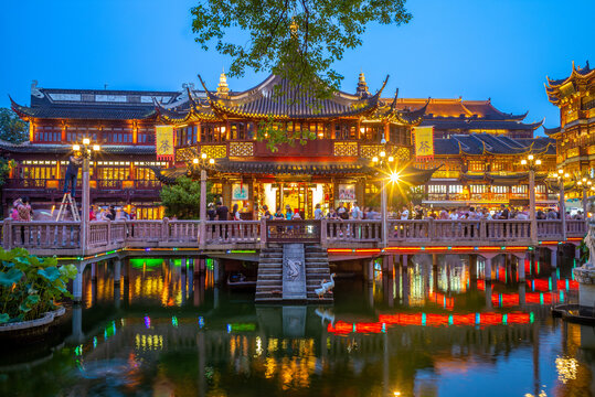 night view of yu yuan garden in shanghai, china