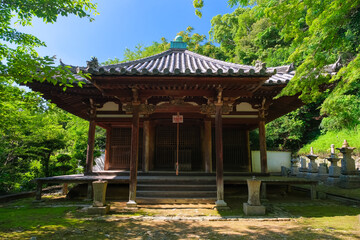 Fototapeta premium 和歌山市 紀三井寺 開山堂