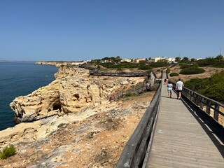 Obraz premium Caves and Cliffs in Carvoeiro Algarve Coast Portugal