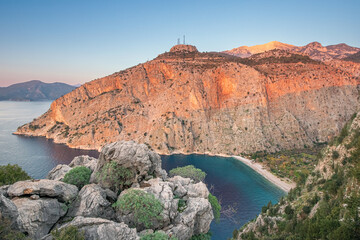Nestled along the picturesque Lycian Way in Turkey, Butterfly Valley is renowned for its enchanting views of the sea.