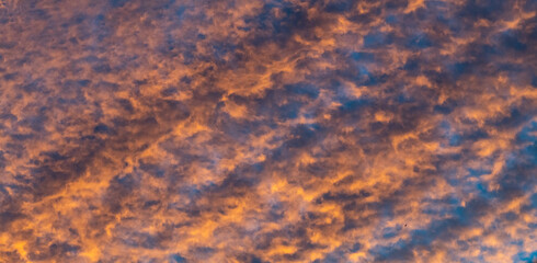 Céu dramático laranja