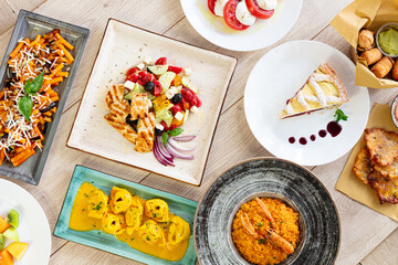 piatti, copertina, mix, cucina, italiana, tipica, tradizione, prospettiva, tavolo, legno, grezzo, piatto, bianco, pulito, roma, italia, classica, mamma, nonna, fatto, in, casa, artigianale, trattoria,